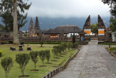 Bali Beautiful Insta with Real Bali Swing - Getting Around Seminyak and Beyond Without Losing the Day