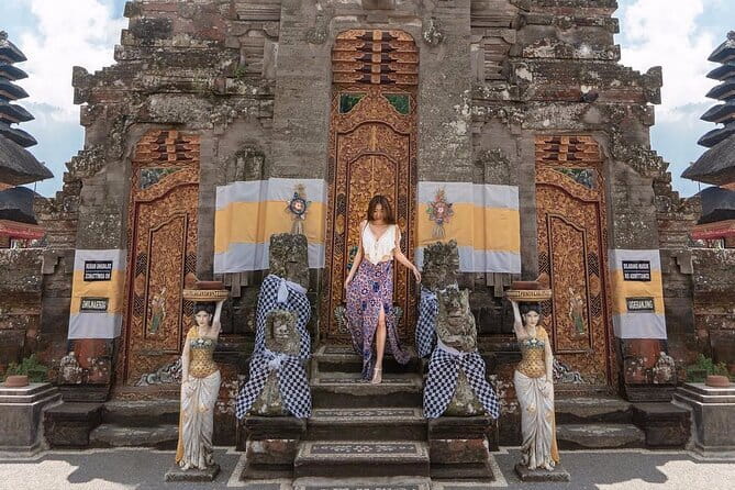 Bali: Bedugul Temple, Banyumala Waterfall, UNESCO Rice Terrace - Ulun Danu Bratan Temple: Lake Views and Mountain Moods