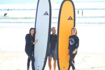Bali: Beginner and Intermediate Surf lesson Nusa Dua - The 2-hour flow: from warm-up to first rides