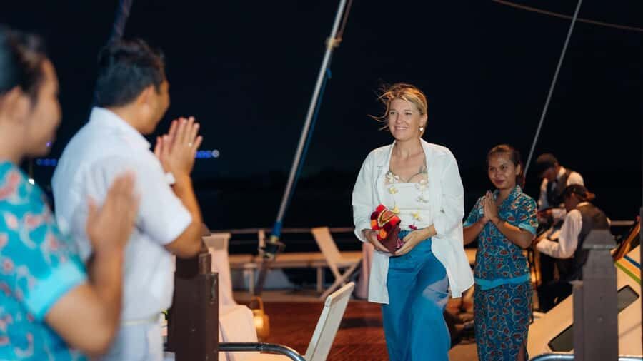 Bali/Benoa: 5-Course Romantic Evening Cruise With Live Music - The cost question: is $97 good value for Bali?