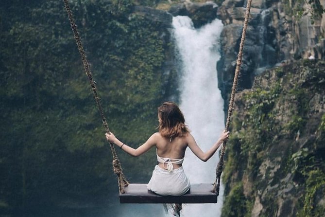 Bali Breathtaking Waterfall Tour (Private & All-Inclusive) - Lunch with Mt. Batur views: the built-in reward
