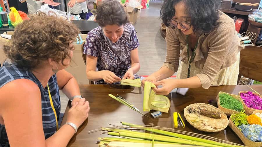 Bali: Canang Sari Offering Making Workshop - Practical Tips to Make Your Canang Sari Day Go Smoothly