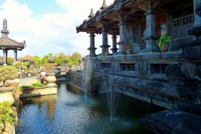 Bali Car-Charter: Half Day Denpasar City Tour - Badung Market on Gajah Mada Street: a real working hub