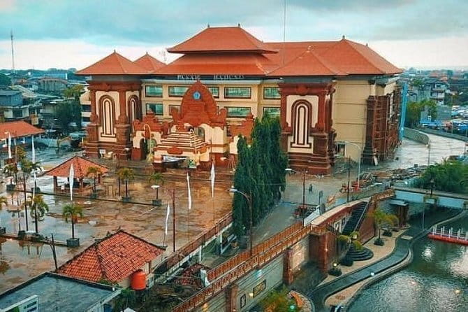 Bali Car-Charter: Half Day Denpasar City Tour - Bali Provincial State Museum: history you can actually place