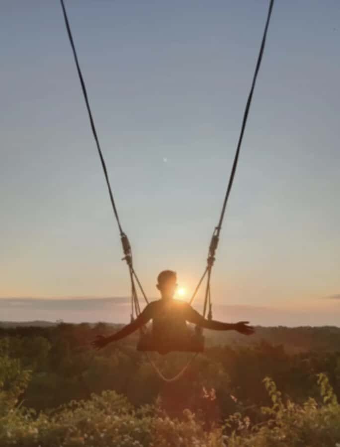Bali: Cliffside Uluwatu Swing Adventure Ticket - Photo Stops You’ll Actually Use: Bird Nests and Viewpoints