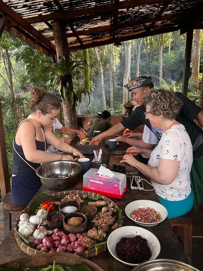 Bali: Cooking Class with 5 Balinese Dishes - Value and how this compares to other Bali food tours