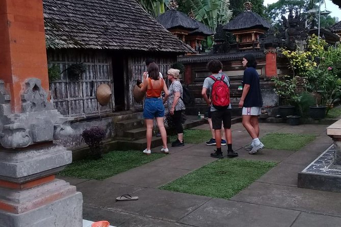 Bali Countryside Cycling Adventure - Coffee plantation stop: tasting as a palate reset