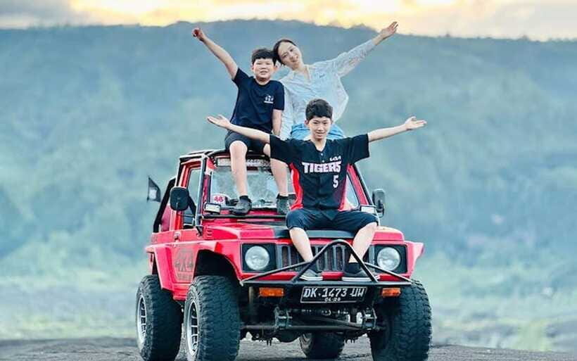 Bali: Day/Sunset Mount Batur 4WD Jeep and Natural Hot Spring - Getting there and meeting up: pickup zones, meeting point, and the Kintamani ticket