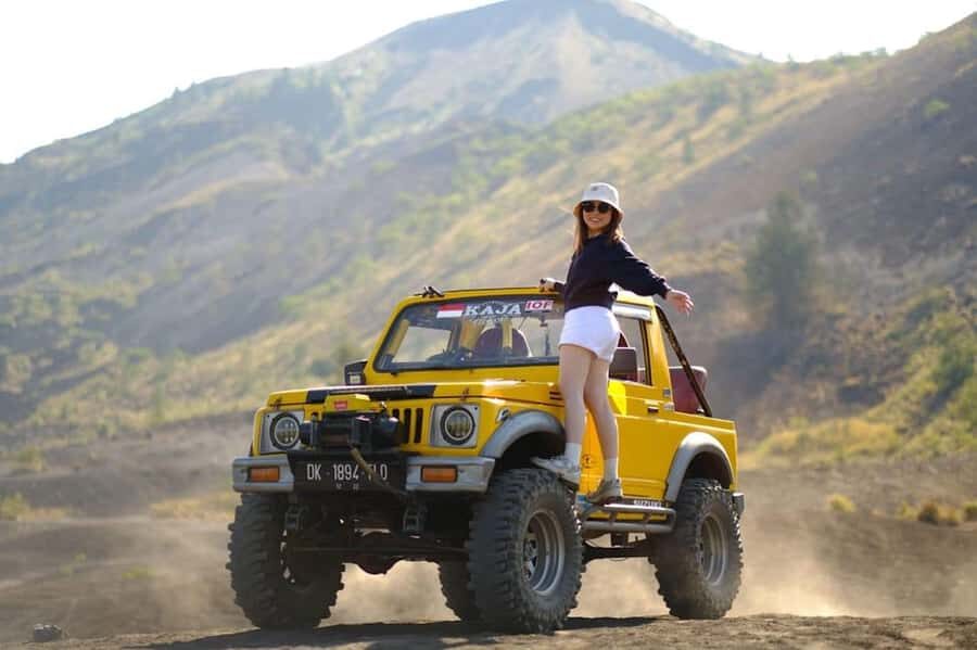 Bali: Day/Sunset Mount Batur 4WD Jeep and Natural Hot Spring - Day vs Sunset timing: how the schedule changes everything