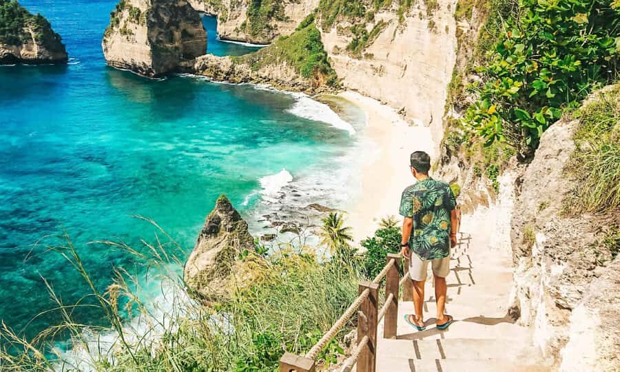 Bali: Day Trip to East Nusa Penida, Atuh & Diamond Beach - Diamond Beach and Atuh Beach: two ways to earn your swim
