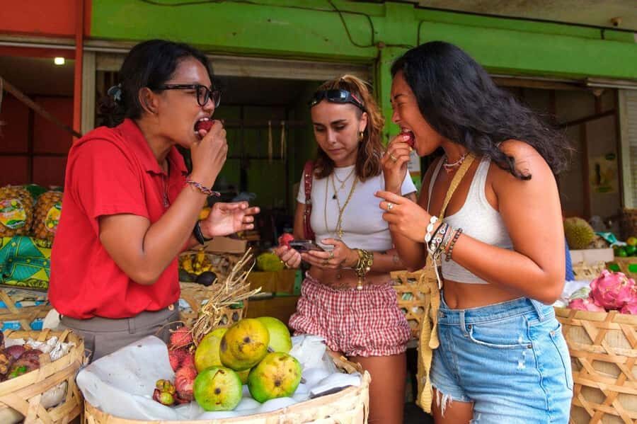 Bali: Delicious Indonesian Food Tour - Soto Ayam, Bakso, Jasuke, Martabak Telur: mixing savory and sweet on purpose