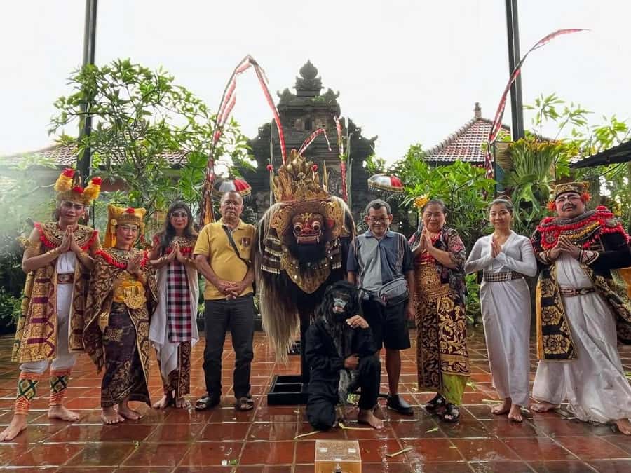 Bali/Denpasar: Barong & Kris Dance Show at Tanah Kilap - The story in motion: what Barong and Kris is trying to show you