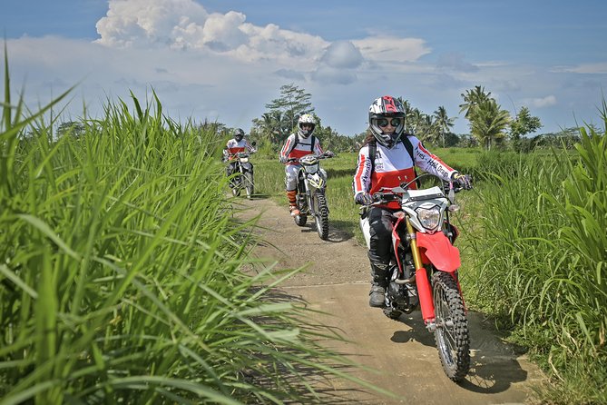 Bali Dirt Bike Adventure - Lunch, snacks, water, and coffee keep you from fading