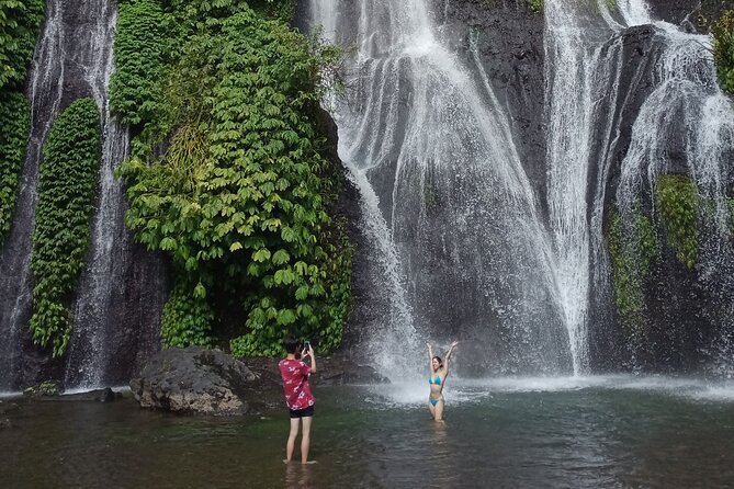 Bali Driver Recommendation - Goa Gajah cave temple: the demon-mouth archaeological entrance