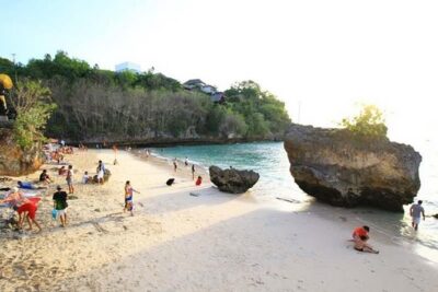Bali Famous Beach, Kecak Dance, Uluwatu Temple, Sunset, Dinner - Pickup in Sanur, Ubud, Nusa Dua, Seminyak, and More
