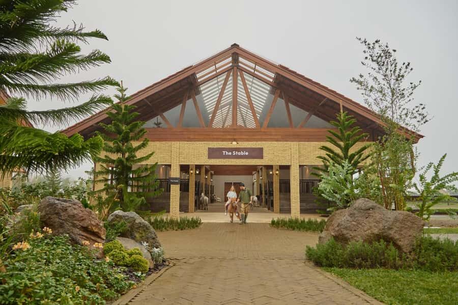 Bali: Farm House Experience with Entry Ticket & Options - Kids playground and open-air fun between animal moments