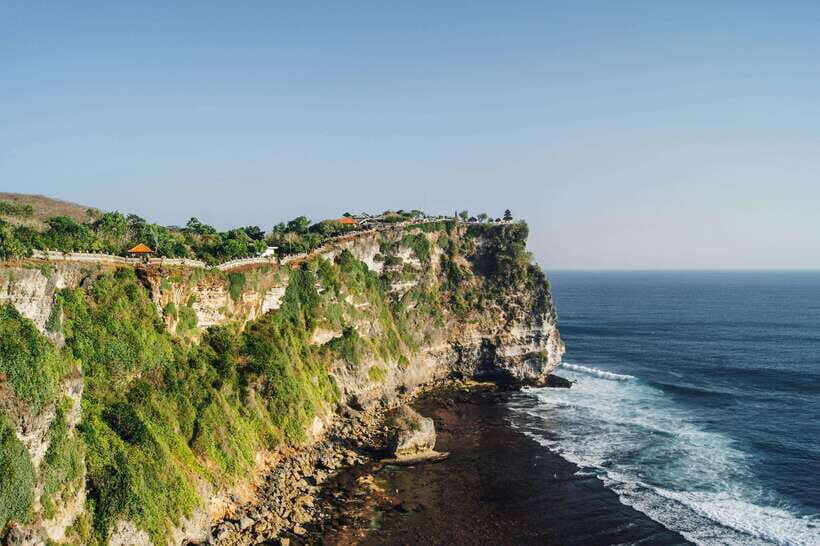 Bali: Full Day All Inclusive Uluwatu Temple South Bali Tour - Kecak dance next to the temple: Ramayana storytelling for about one hour