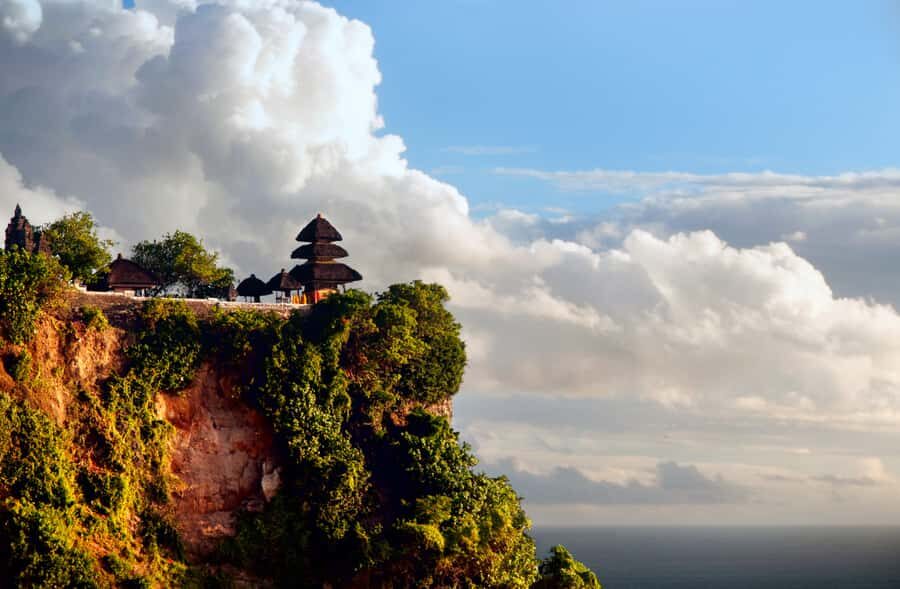 Bali: Full-Day Private or Shared Uluwatu Highlights Tour - Melasti Beach on Bali’s south coast: the de-stress break
