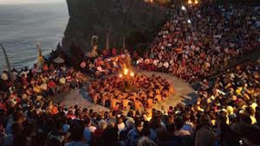 Bali: Full-Day Private White Sand Beaches and Sunset Tour - Jimbaran Bay seafood BBQ dinner: plan for your own meal budget