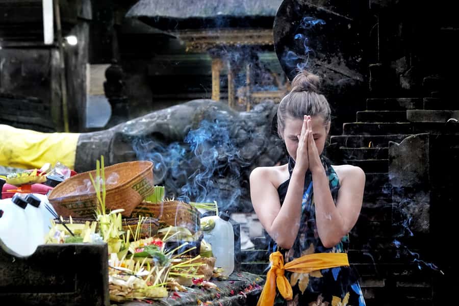 Bali: Full-Day Spiritual Cleansing and Shamanic Healing Tour - A Bali Yatra, not a theme-park spiritual show