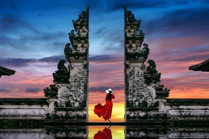 Bali Full-Day The Gate of Heaven Tour by VW Safari Classic Car - Lempuyang Temple’s Gate of Heaven: the climb, the views, the monkeys