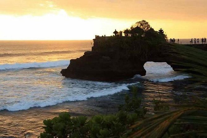 Bali Full Day Tour – Ubud and Tanah Lot Temple Tour - Wanarawana Monkey Forest and the Holy Spring Temple: a respectful, watch-your-stuff stop