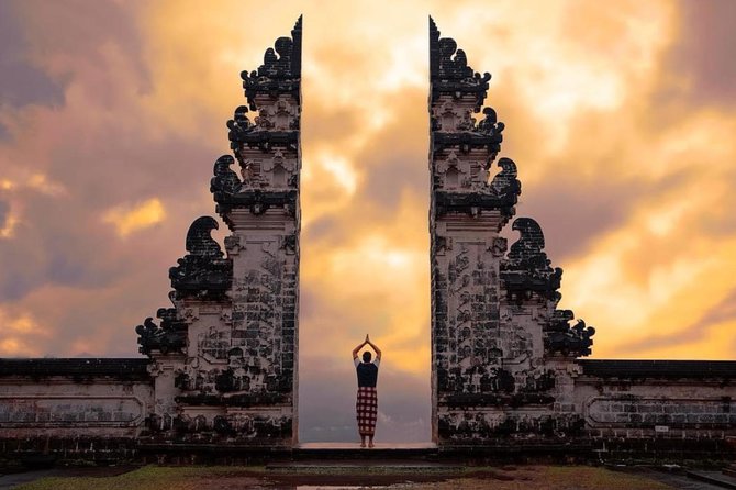 Bali Gate of Heaven and Hidden Waterfall privatel Tour - Price and logistics: does $75 feel fair for a private East Bali day?
