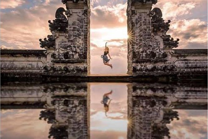 Bali Gate of Heaven and Hidden Waterfall privatel Tour - Ubud pickup at 9:00 AM: what the timing really means