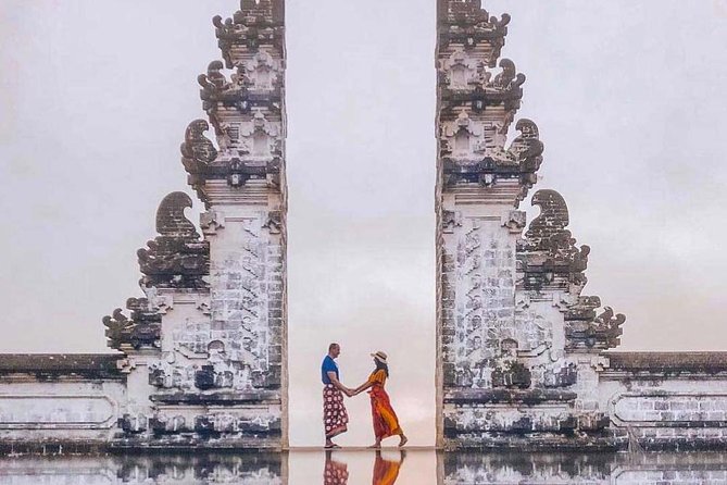Bali Gate of Heaven Tour - Water Palace - Virgin Beach - Lempuyang Temple and the Gate of Heaven: the photo reality check