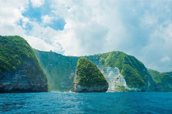 Bali Hai - Nusa Penida Adventure Cruise - Stop 1: Manta Bay snorkelling and why you should be ready fast