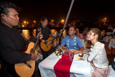 Bali Hai - Romantic Aristocat Evening Dinner Cruise - Key things that make this cruise work