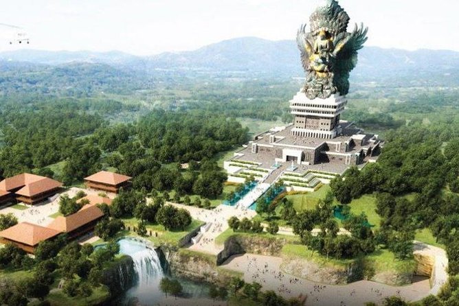 Bali Halfday Tour Uluwatu - The Driver Factor: When Dewa’s Local Knowledge Helps