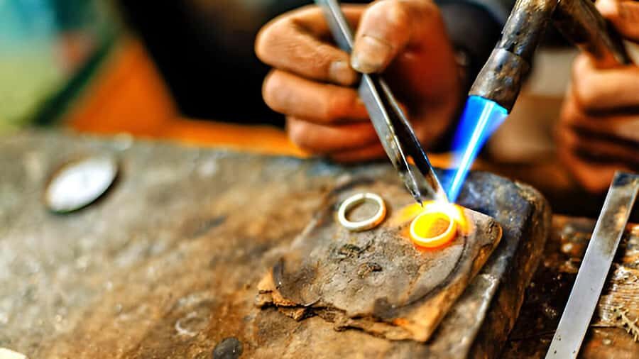 Bali: Hands-On Silver Jewelry Making Class in Ubud - Logistics That Matter: Timing, Clothing, and One Design Per Person