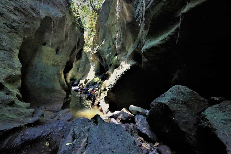 Bali: Hidden Canyon, Waterfall & Temples Small Group Tour - Lunch Break and the Best Way to Refuel for a Step-Heavy Afternoon