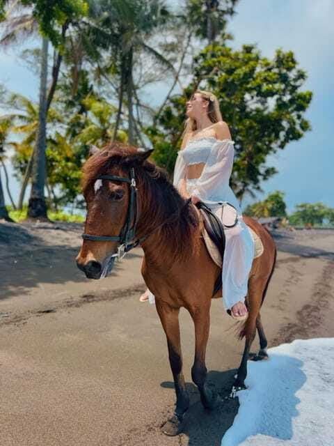 Bali Horse ride at Saba beach Horse tour - Your guide and the photo plan (so you’re not chasing your own camera)