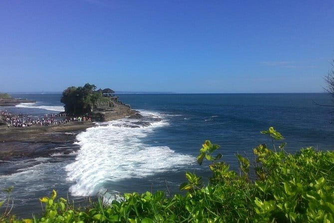 Bali in 1-Day : Rice Terrace, Volcano, Tanah lot - All Inclusive - Kintamani highlands lunch with Batur volcano and Lake Batur