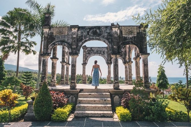 Bali Instagram: Gate of Heaven Tour - Uma Ceking Resto and Swing: the rice-terrace action shot