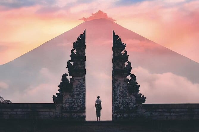 Bali Instagram Tour - DESIGN Your Own Trip - Lempuyang Temple: the short stop that still delivers big photos