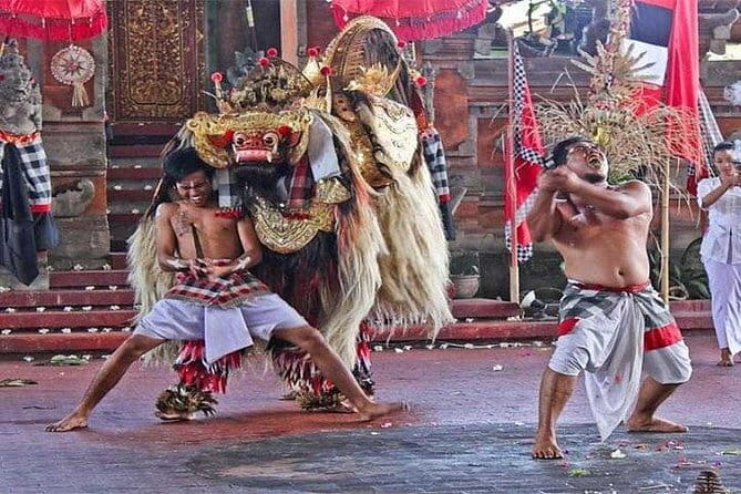 BALI INSTAGRAM TOURS; Handara Gate, Taman Ayun, & Ulundanu Temple - Should you book Bali Instagram Tours for Handara, Ulun Danu, and Taman Ayun?