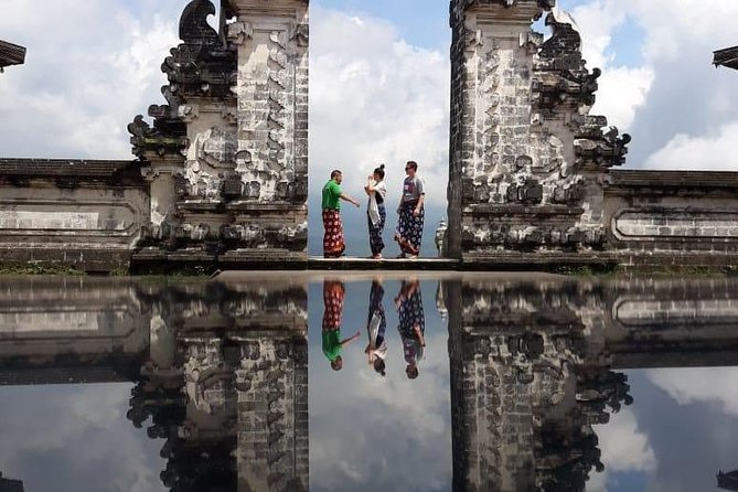 Bali : Instagrams Tour Lempuyang Temple, Tirta Gangga- Tukad Cepung , Tibumana Waterfall - The Morning Start: Why a 6:30 AM Pickup Changes the Day