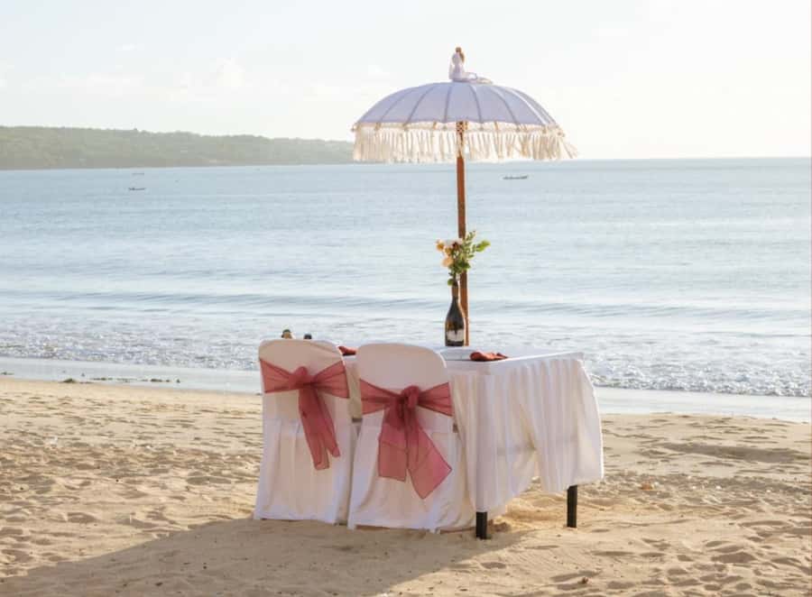 Bali: Jimbaran Seafood Market Tour with Sunset Dinner - Sunset on the Sand: Why This Part Feels Special