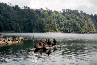 Bali Jungle Trekking and Lake Canoeing Tour - Small group, real pacing: how max 10 changes your day