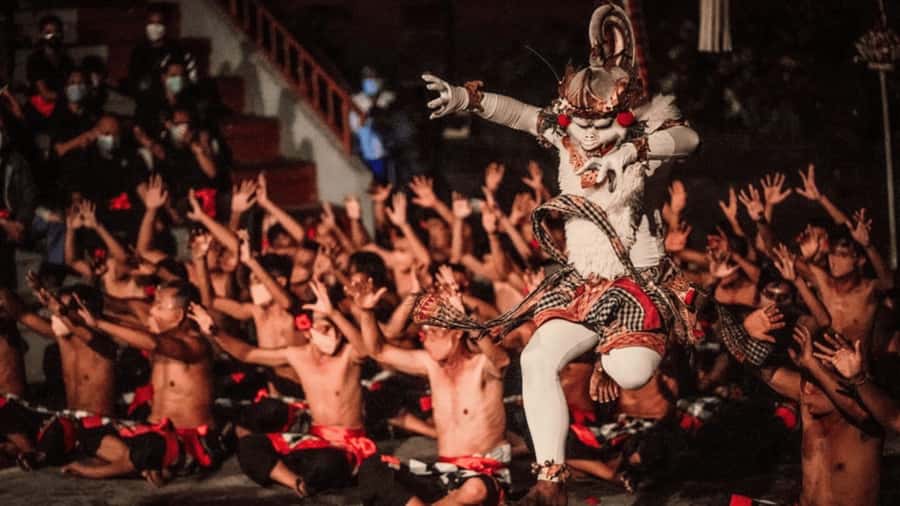 Bali: Kecak Fire Dance Entry Ticket and Uluwatu Temple - Who this Bali evening is best for (and who should skip it)