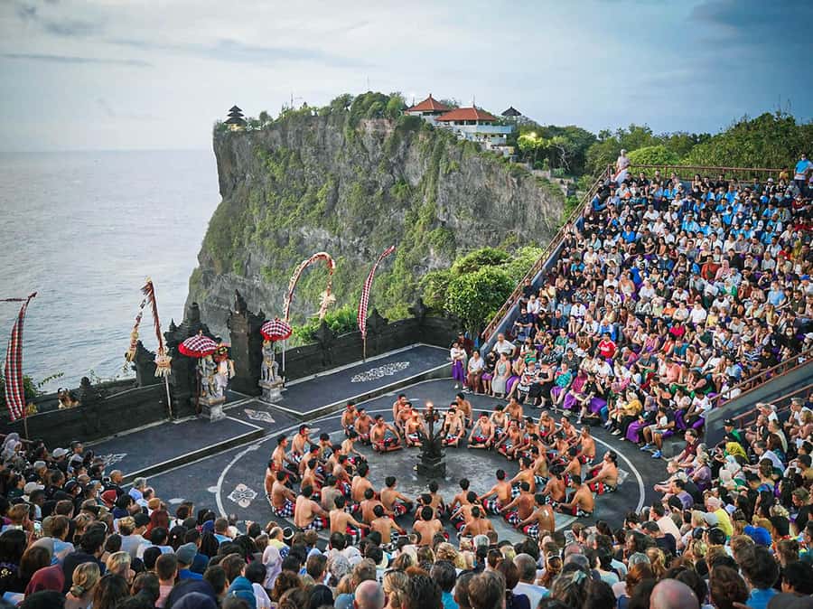 Bali: Kecak Fire Dance Show & Uluwatu Temple Entry Ticket - Uluwatu Temple on the Sea Cliff: Your Sunset Setting