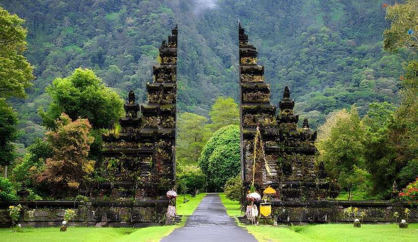 Bali: Lake Temple, Jatiluwih Rice Terrace & Waterfall Tour - A tight 10-hour route with real variety in Bali