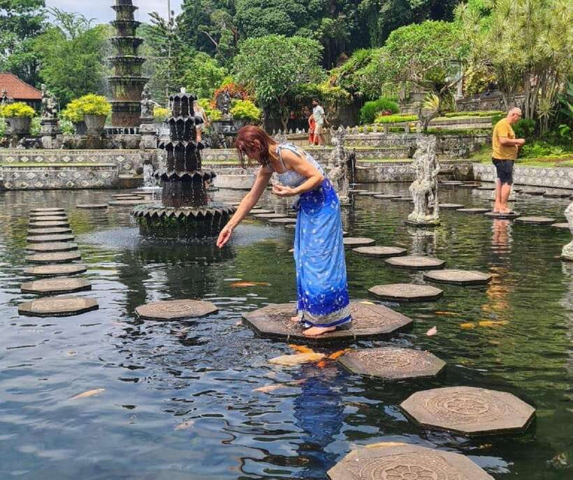 Bali: Lempuyang Temple (Gate of Heaven) and East Bali Tour - Stop 1: Lempuyang Temple and the Gate of Heaven photo moment