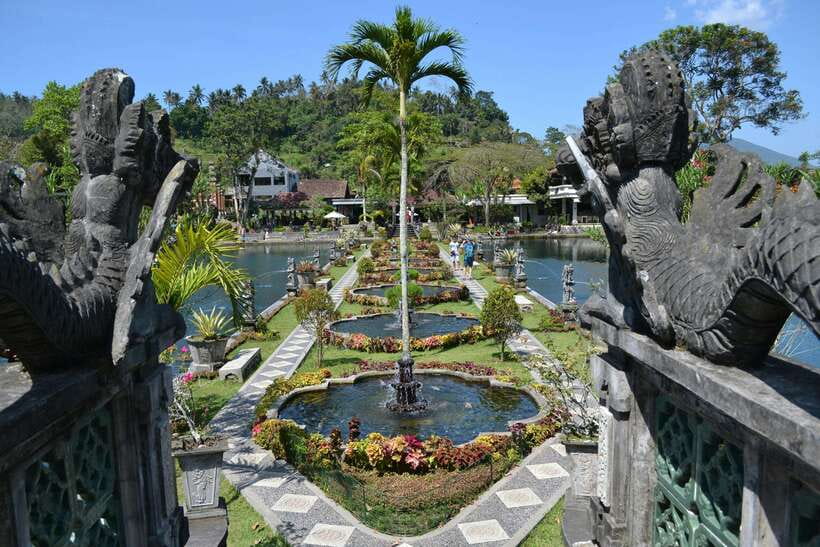 Bali: Lempuyang Temple (Gate of Heaven) and East Bali Tour - Stop 2: Tirta Gangga Water Palace and its garden-water world