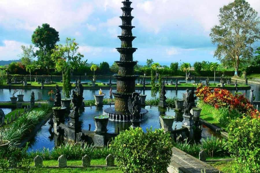 Bali: Lempuyang Temple, Tirta Gangga, Taman Ujung & Beach - Private transport and the 10-hour rhythm: how logistics affect your experience