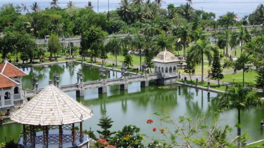 Bali: Lempuyang Temple, Tirta Gangga, Taman Ujung & Beach - Photography without stress: what to pack and how to move through each site