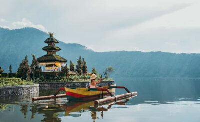 Bali: Lovina Beach and Bedugul Mountain Private Tour - Ulun Danu Temple at Lake Beratan: Where Water Worship Meets Misty Views